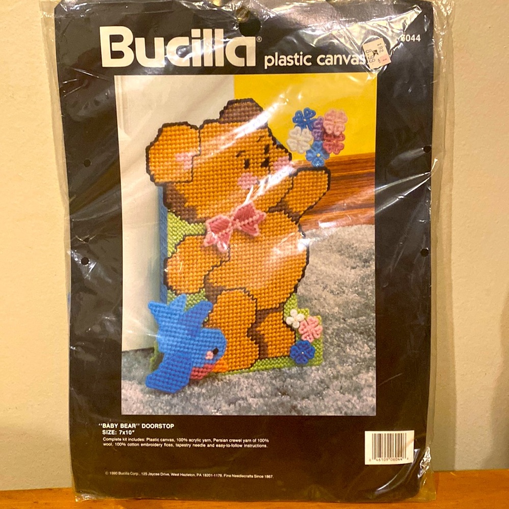 Bucilla 6044 7" x 10" Baby Bear DoorStop Craft Kit New in Package